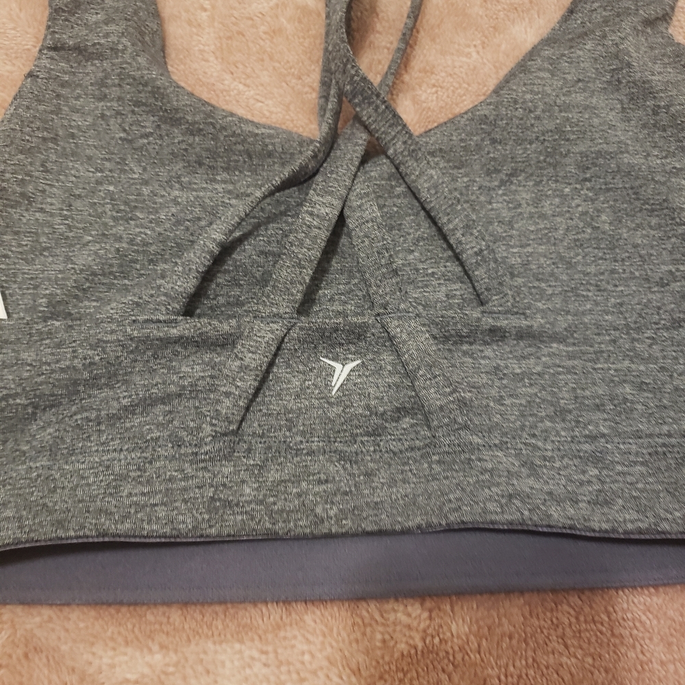 Old Navy Active Medium Support - Picture 6 of 7